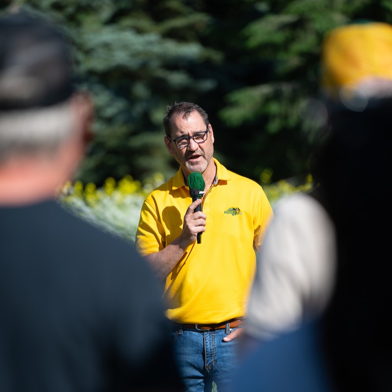 The second and final week of the North Dakota Tour starts NOW! Last week, we explored grazing management, conservation techniques, soil health and more. This week, we visit livestock facilities, learn about crop diseases and further discuss NDSU's innovative agricultural research