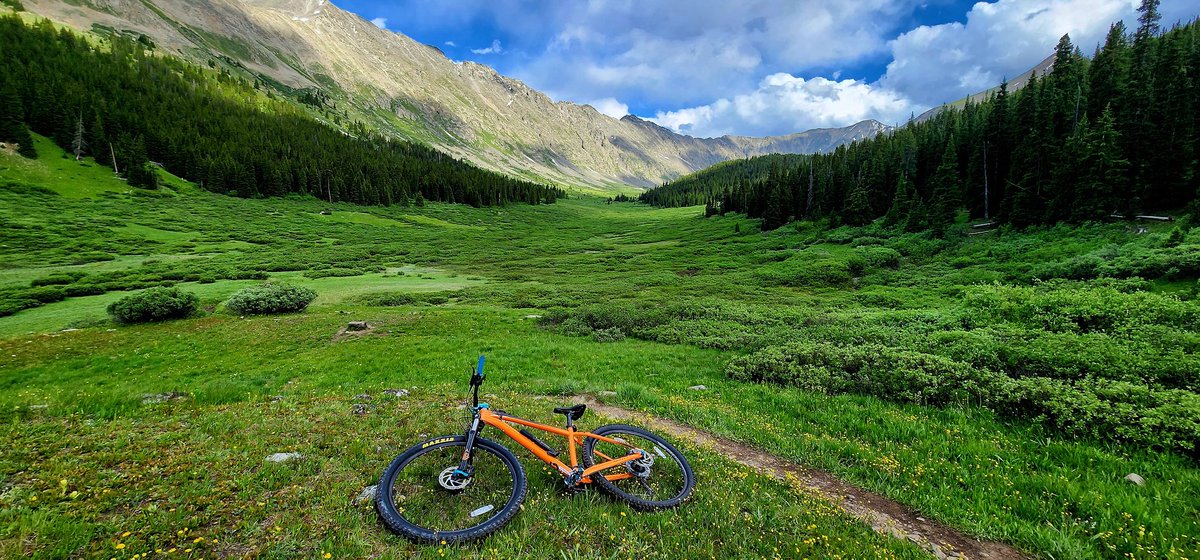 Bike parks and glacier valleys💙
