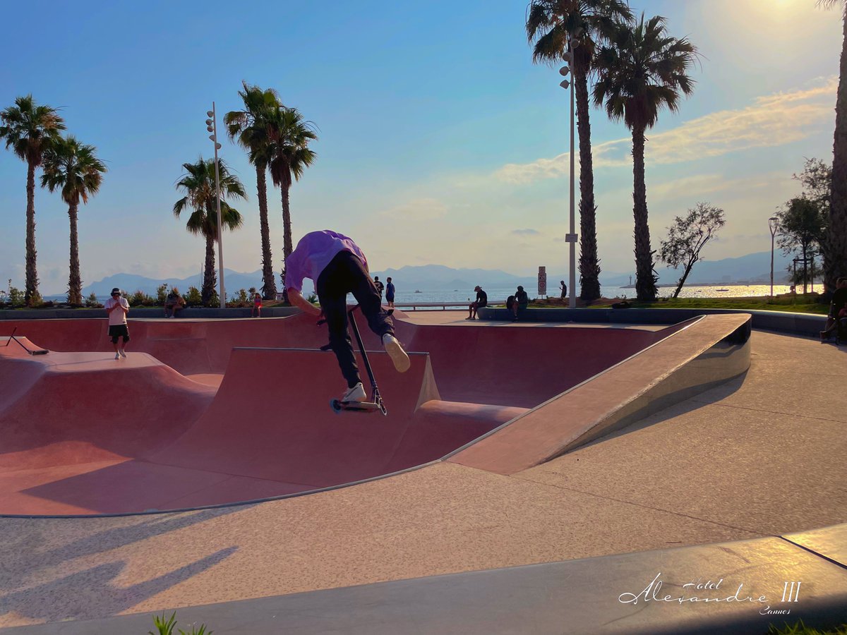 HotelAlexandre3's tweet image. Higher. 

#higher #highervibes #higherpower #cotedazurfrance #cannes #cannes2024 #cannesnow #bienvenueacannes #rendezvousacannes #bowldecannes #capitaledusportenpleinair #summer