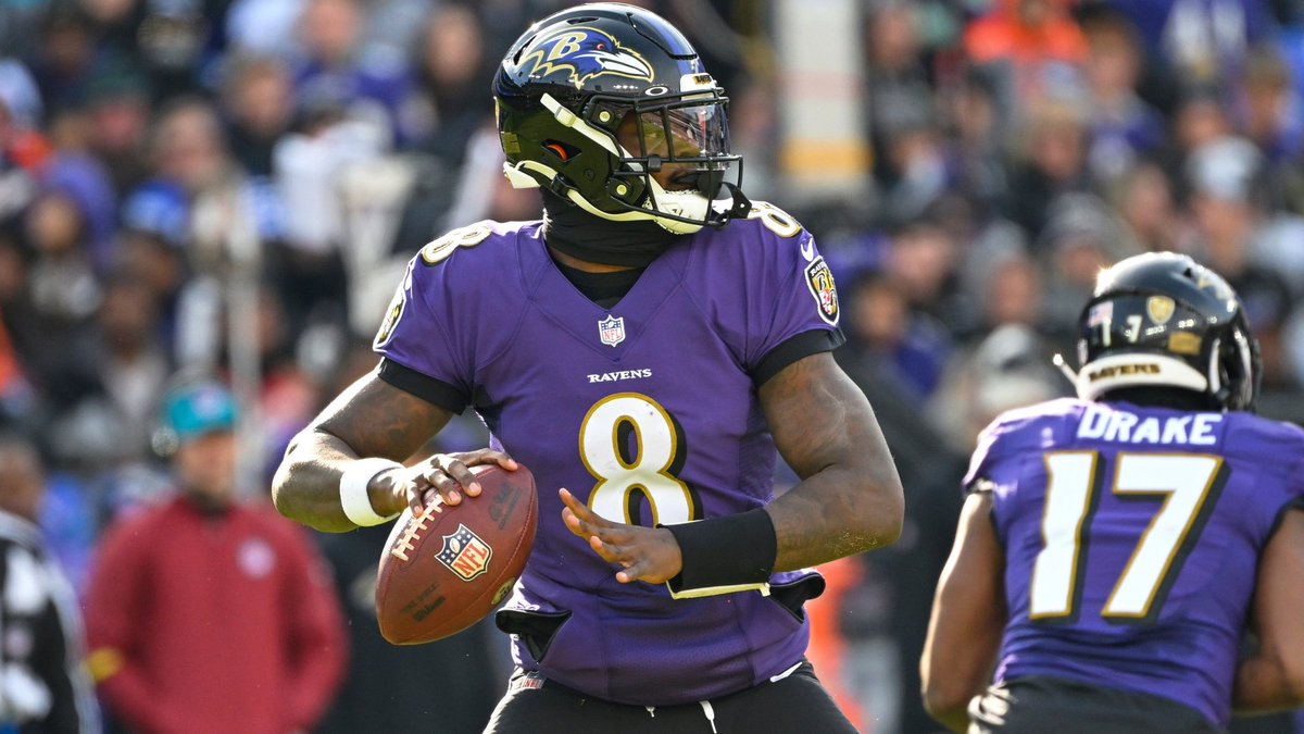 PTSportsFix's tweet photo. Former Panthers QB Cam Newton says Baltimore Ravens' Lamar Jackson is the best dual-threat QB in NFL history. Do you agree? Yes or no? https://t.co/SK3myA8iIm