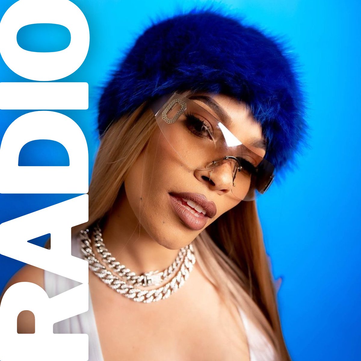 HypeMagazineSA's tweet photo. Welcome to another edition of #HYPERadio 📻 We curated some of the freshest R&B tunes for you to listen to!
📷Cover star: @Mikhale_Jones
Spotify: https://t.co/7nb6pnVwkE
Follow our WhatsApp channel for more: https://t.co/3IZU5LaLa4
Linktree: https://t.co/OaIkRGvuHy
