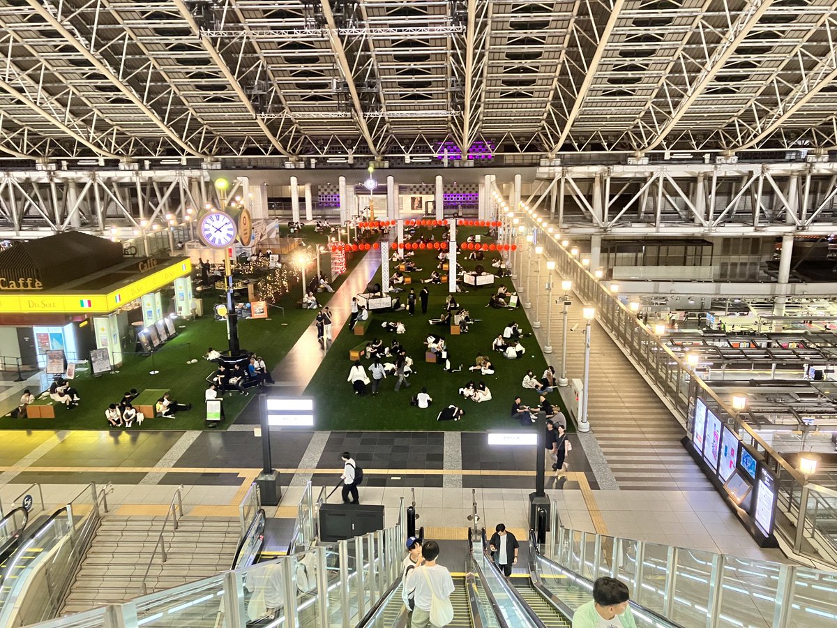 tkngk2's tweet photo. 大阪梅田エリアを散歩。10年前から全体的にはあまり変わらないようで、どんどん進化してるね。いい運動になりました👟👟 https://t.co/iQoApv7II6