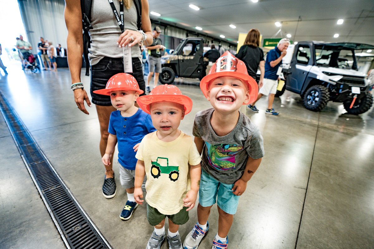 Hey mom and dad! 👋🏻 Did you know that we have both indoor and outdoor family activity areas at Becknology™ Days?

Bring your kiddos along so that they can join in on the fun. 🤗

Learn more about your local event 👇
beckshybrids.pulse.ly/pcsgfbiuco