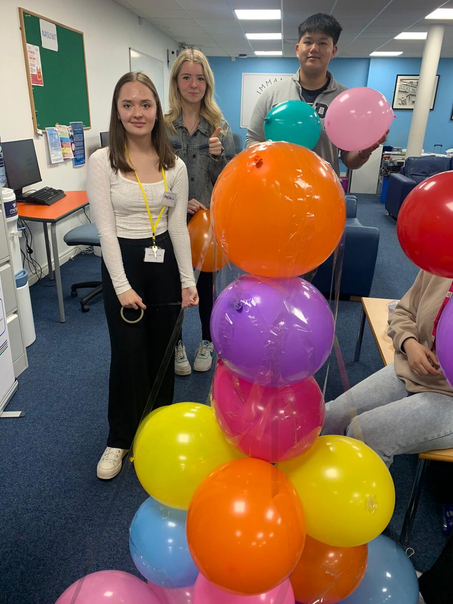 ImmanuelBD10's tweet photo. Our Y12 students have completed the Catalyst Leaders course sponsored by Near Neighbours. An opportunity to develop leadership skills, an understanding of differences and how to bring social change in the future so all can have a brighter hope and future #StayLocalGoFurther https://t.co/4xUVcwdf4O