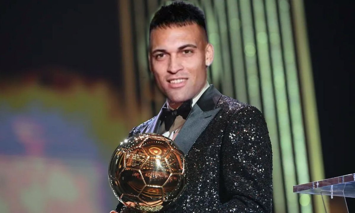 👀 REPASEMOS... 

- Campeón Copa América 2024 🏆🌎
- Goleador Copa América 2024 ⚽🌎
- Gol que dió el título ⚽🏆
- Campeón Serie A con 19 puntos de diferencia 🏆🤯
- Goleador de la Serie A con 24 goles ⚽⚽
- Mejor jugador Serie A 🎖️⭐
- No es negro como Vinicius y Bellingham
