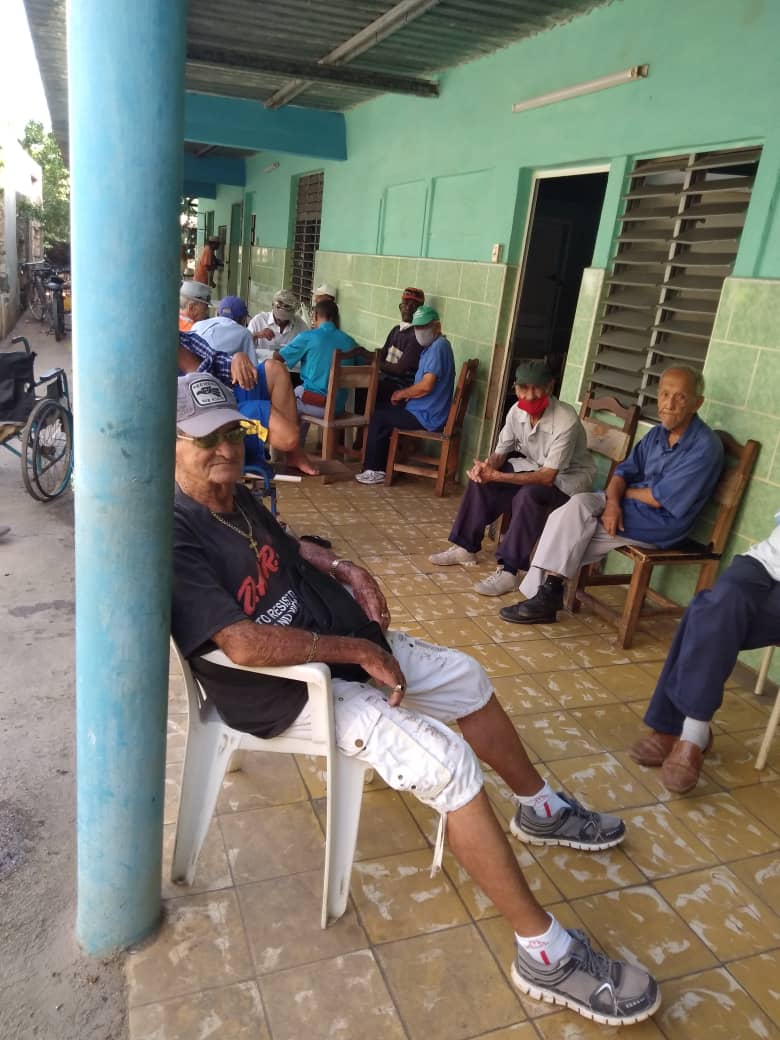 DayrilisG's tweet photo. Se efectúa visita a la casa de abuelos de la cabecera https://t.co/7buz4Linpz intercambia con los ancianos y comprueba que se respeten sus derechos y que se cumpla lo establecido para su atención en estas instituciones.
#MatancerosEnVictoria
#MatanzasdeGironal26 https://t.co/JPSG0AJbAm