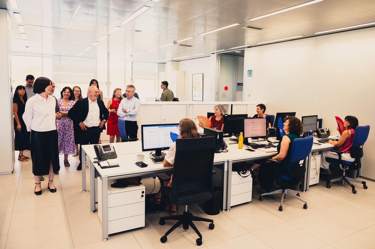 CienciaGob's tweet photo. 🗣️@DianaMorantR: La última convocatoria de Proyectos de Generación de Conocimiento, gestionada por @AgEInves, financiará 3.155 proyectos de investigación y 1.169 contratos predoctorales.

🗓️La resolución provisional será pública en los próximos días.

👉https://t.co/rEuadmAQK5 https://t.co/wowBlRYsz2