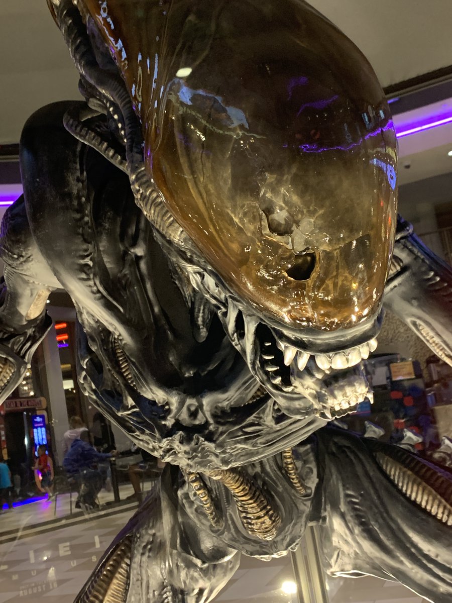Alien vs. Predator Galaxy tweet media