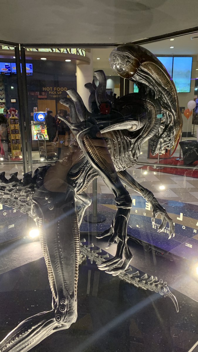 Alien vs. Predator Galaxy tweet media