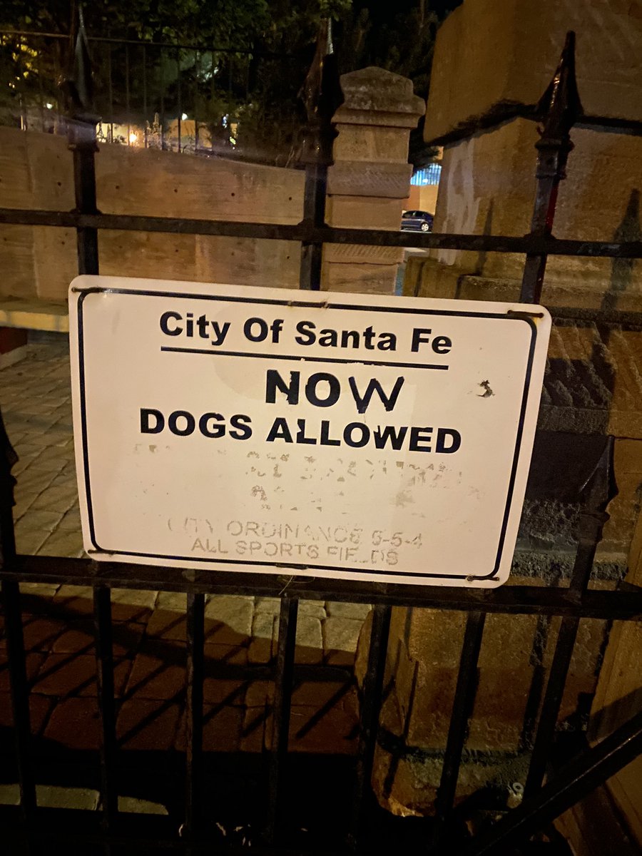 jeremyskillian's tweet photo. Santa Fe gets it right. https://t.co/jwrfDlgQiK