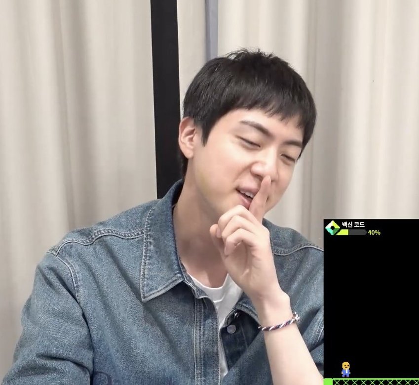 minniesnx's tweet photo. Te entiendo seokjin, mejor uno se queda yeison. https://t.co/Y8XzrYupLZ