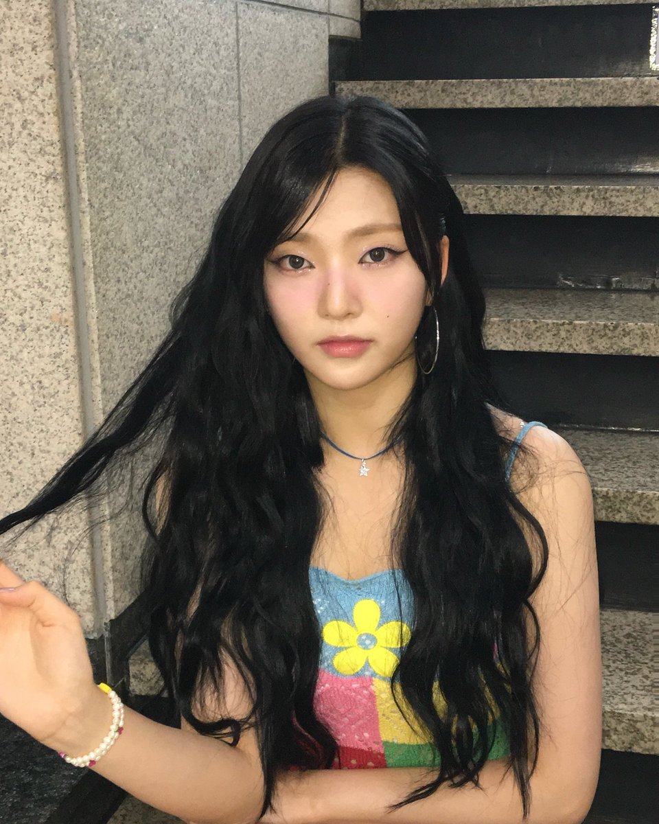 wsoeunpics's tweet photo. #Weeekly #위클리 #박소은 #ParkSoeun https://t.co/o4F1GW5hOO