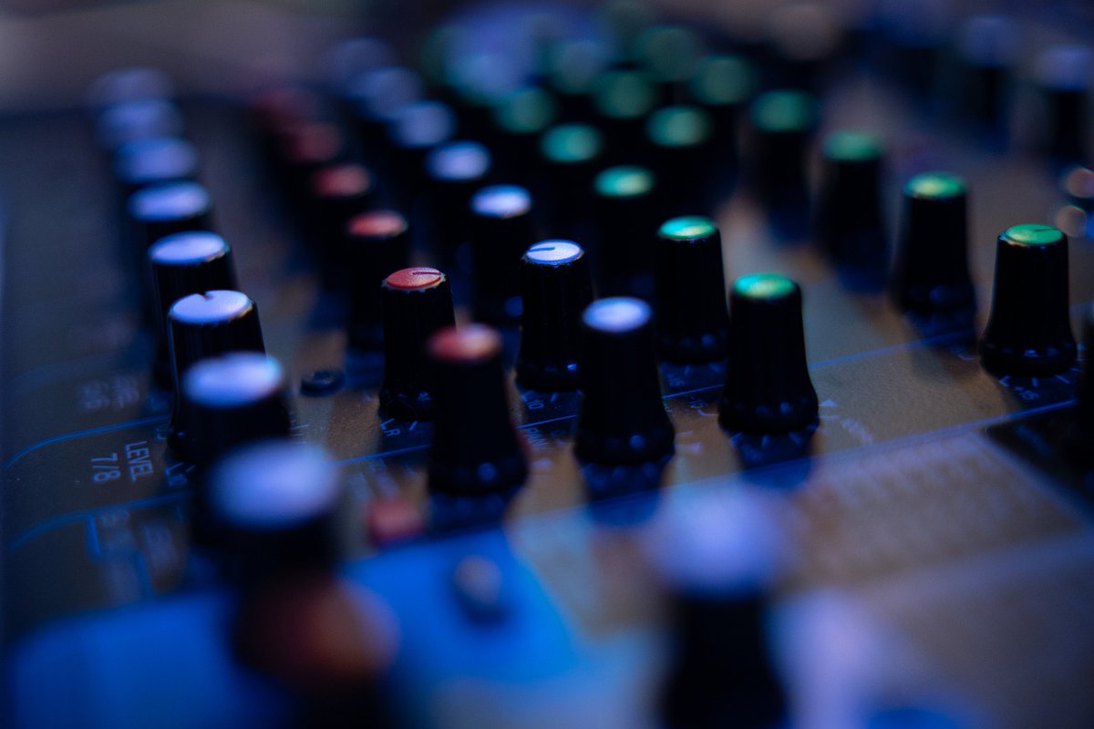 AKW Productions offers songwriting, recording, consultation on sound design and installation.
akwproduction.com