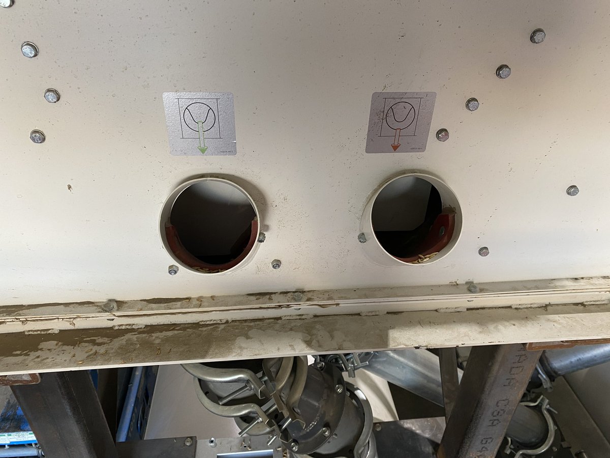 Nexeed_SK's tweet photo. Cimbria Heid HSR Indent. Length separation. Long Oats tailed out. Shorter Oats lifted out. #cimbria #Nexeed #oats #milling https://t.co/VuumaDQJMg