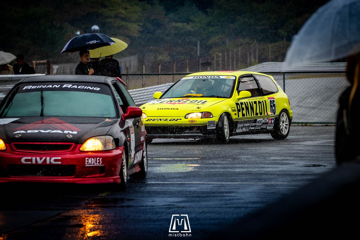 PENNZOIL Honda EG6 CIVIC SiR vs Reinan Racing ADVAN Honda EK9