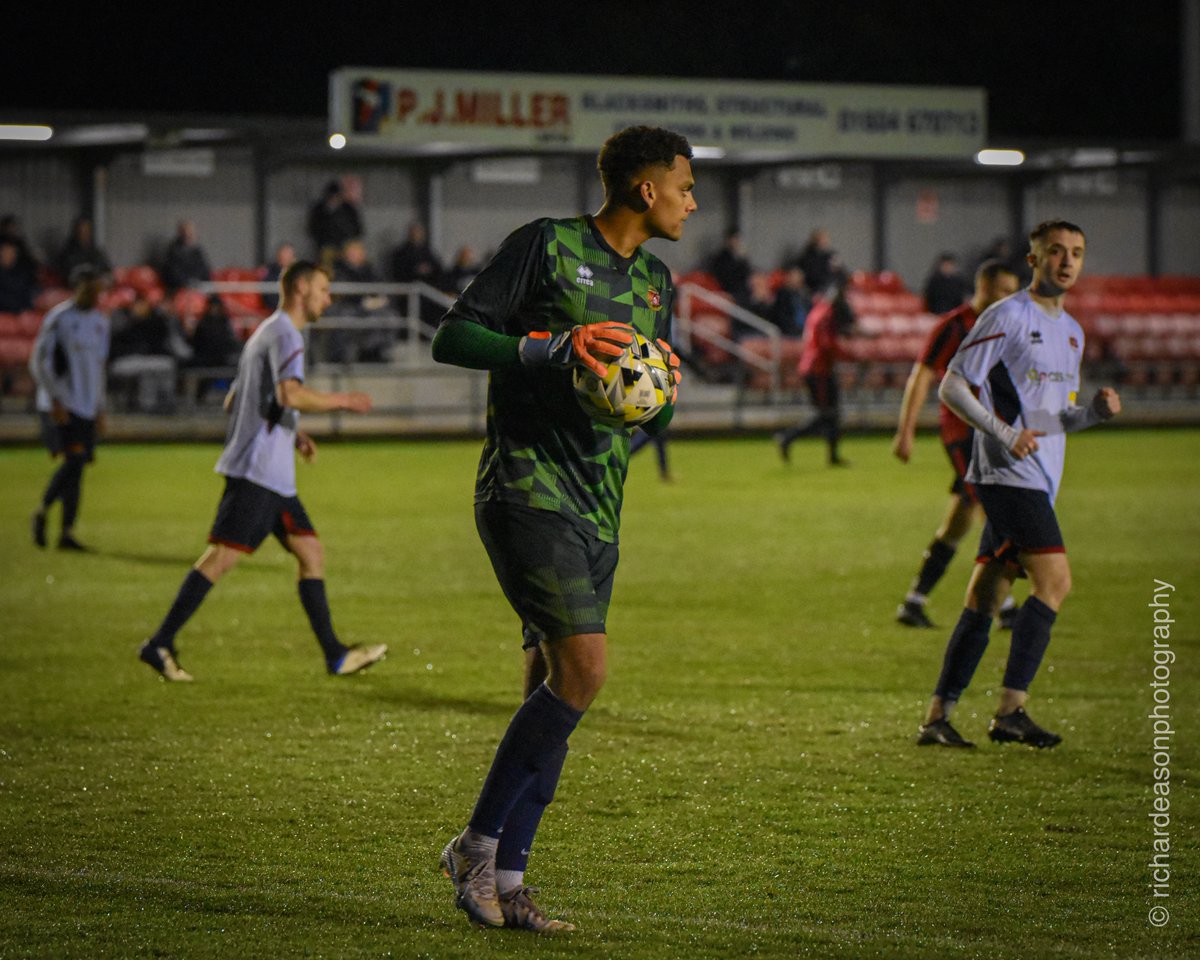 ONChenecksFC1's tweet photo. The next of our retained players is the man in the sticks, Bradley Lashley!

#UpTheChens

📸: @rje58photo https://t.co/j9t8Doti7B