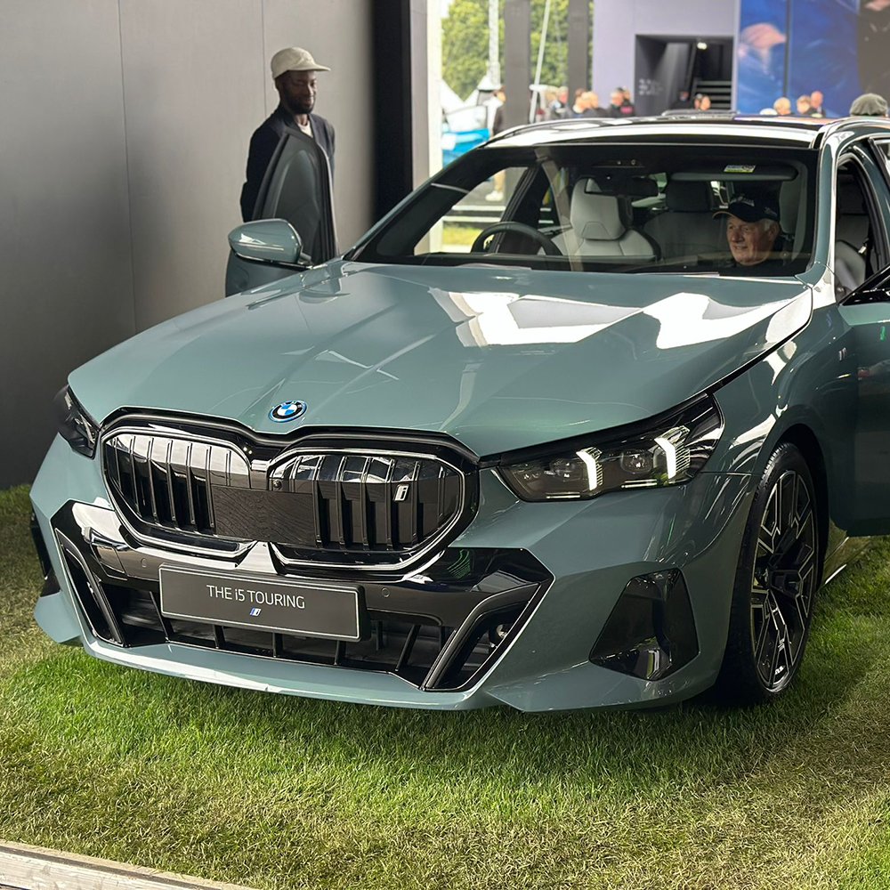 SC_Leasing's tweet photo. Some stunning cars down at Goodwood Festival of Speed 😎
Anyone else get down there?
#goodwood #goodwood2024 #goodwoodfos #festical #festivalofspeed https://t.co/gILv3cy8yz