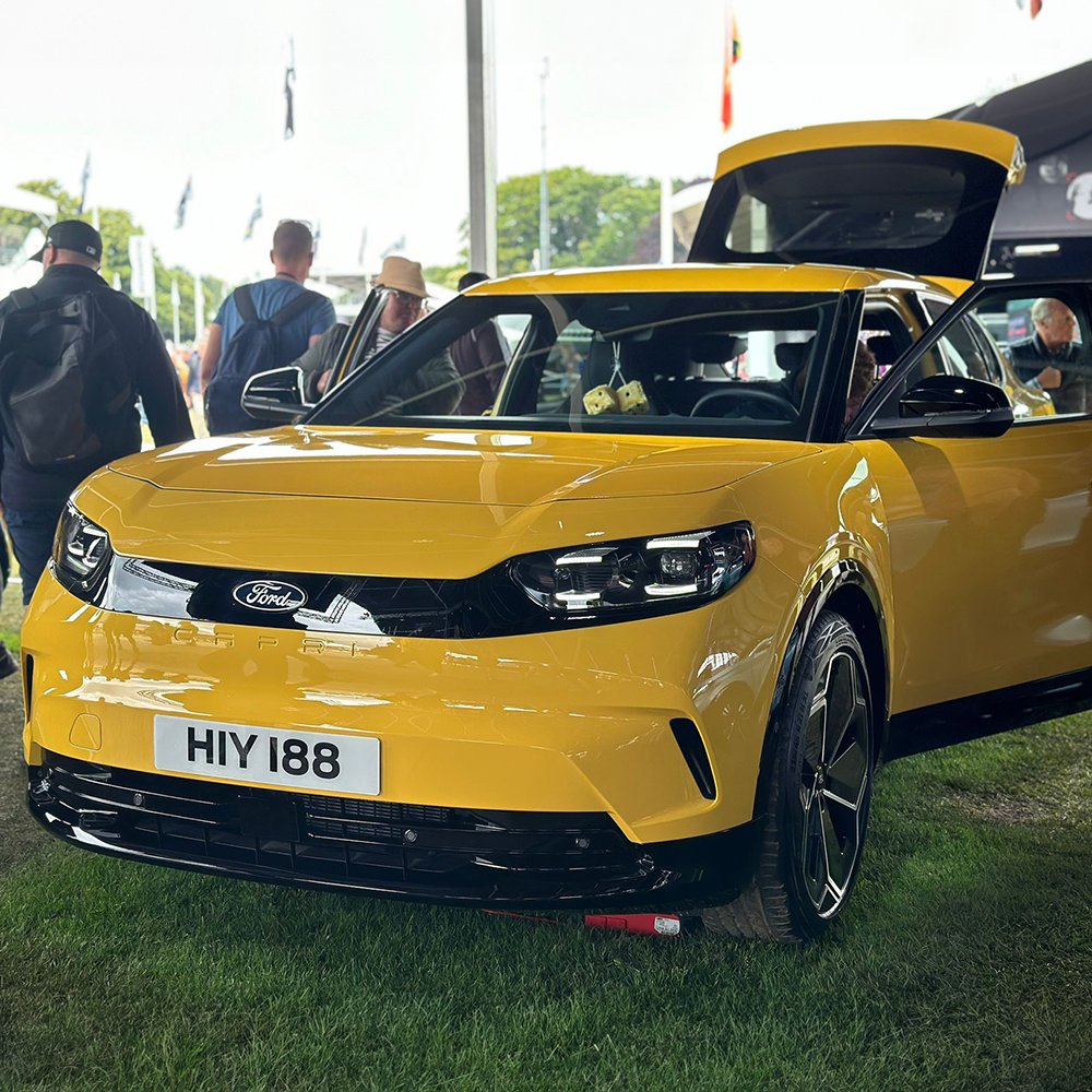 SC_Leasing's tweet photo. Some stunning cars down at Goodwood Festival of Speed 😎
Anyone else get down there?
#goodwood #goodwood2024 #goodwoodfos #festical #festivalofspeed https://t.co/gILv3cy8yz