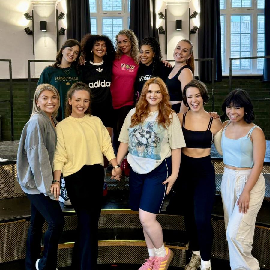 First day of rehearsals for our new tour Queens! 👑💜 #sixtour #ukandinternationaltour #queendom #rehearsals
