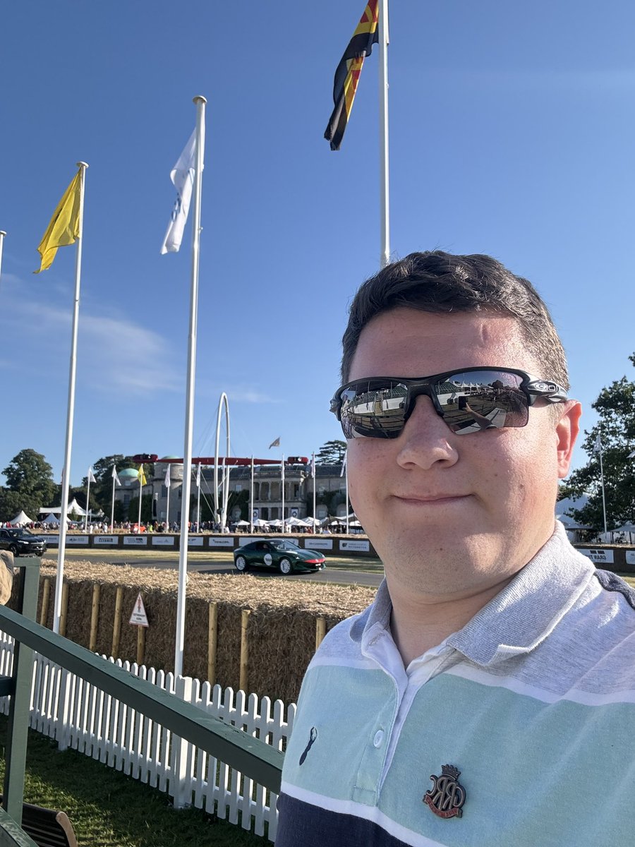 RaefnW's tweet photo. A great day @fosgoodwood Yesterday, amazing to see such a variety of cars to go up and down the hill, and to bump into some great people/drivers! Can’t wait for Revival weekend in September! https://t.co/S0CfUQ4p5N