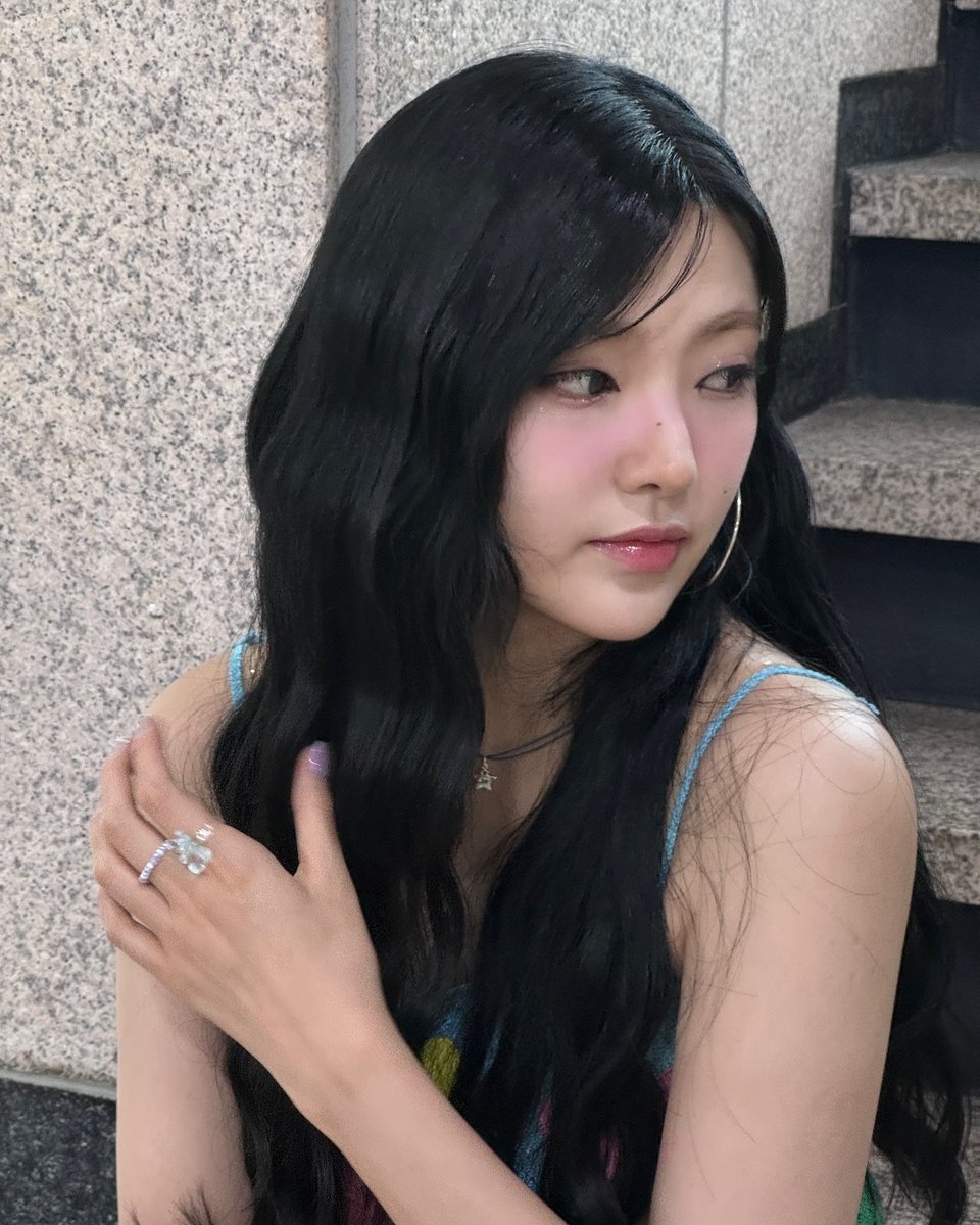 wsoeunpics's tweet photo. #Weeekly #위클리 #박소은 #ParkSoeun https://t.co/o4F1GW5hOO