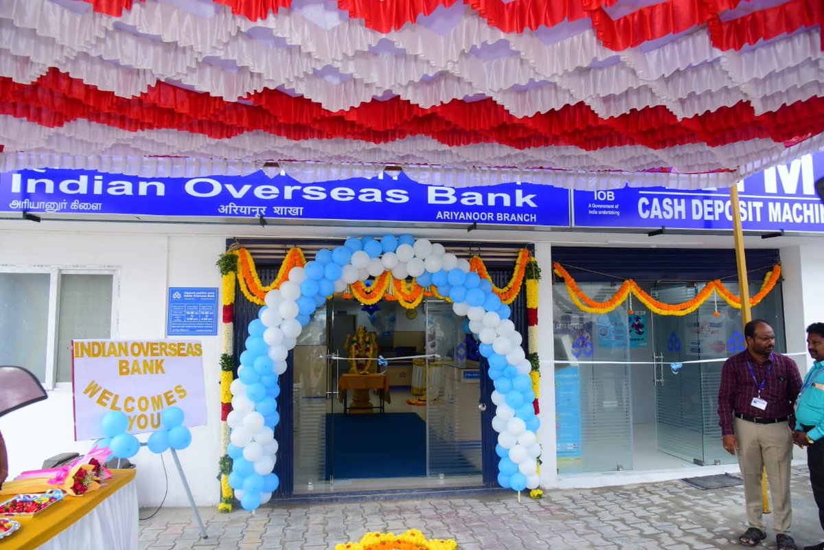 SALEMSHARAVANAN's tweet image. The ‘Indian Overseas Bank’ establishes a new branch at Variyar Students Centre of the medical college campus in Salem. Being a full service modern bank branch, it will cater to the banking needs of students, staff and the surrounding townships. #VMKVMC #VinayakaMissions #VMRF
