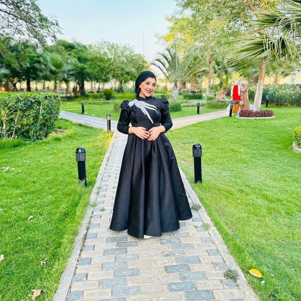 dinaa51's tweet photo. Women in black 🖤 https://t.co/cCc0SAX4oo