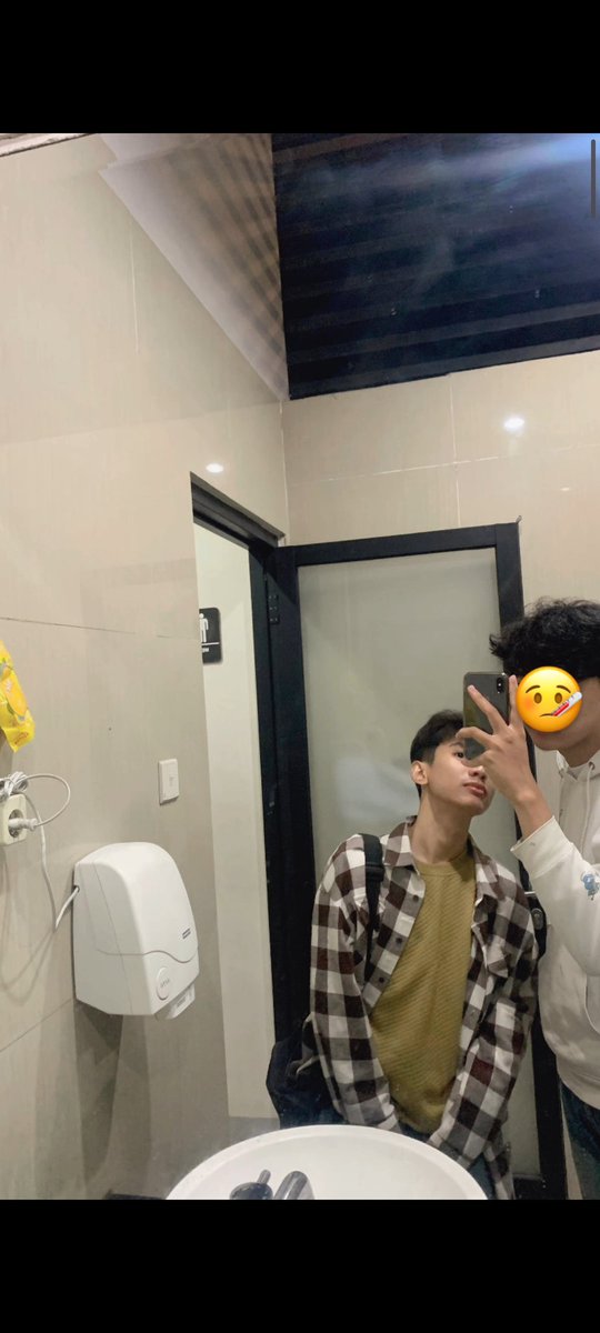 hhrzsy_'s tweet photo. tebak mutual 🤒 https://t.co/d7JC2WLrXe