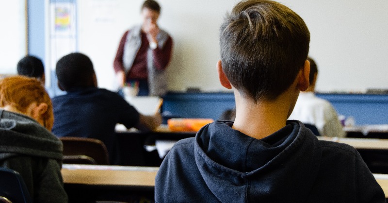 Place2Be's tweet photo. 1 in 5 children are persistently missing school. 📣 

At an important roundtable last week, we convened with colleagues from @CentreforMH and @CYPMentalHealth to identify evidence-based solutions to address the issue. #SolutionsforSchoolAttendance (1/5)