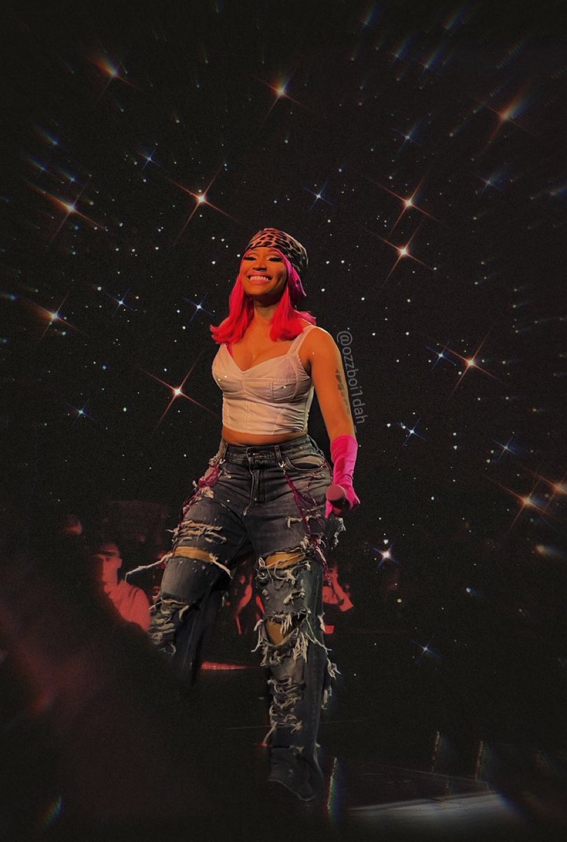 ganjaburnika's tweet photo. Congrats Nicki I love you so much!!! @NICKIMINAJ https://t.co/XlDN9JGVr7