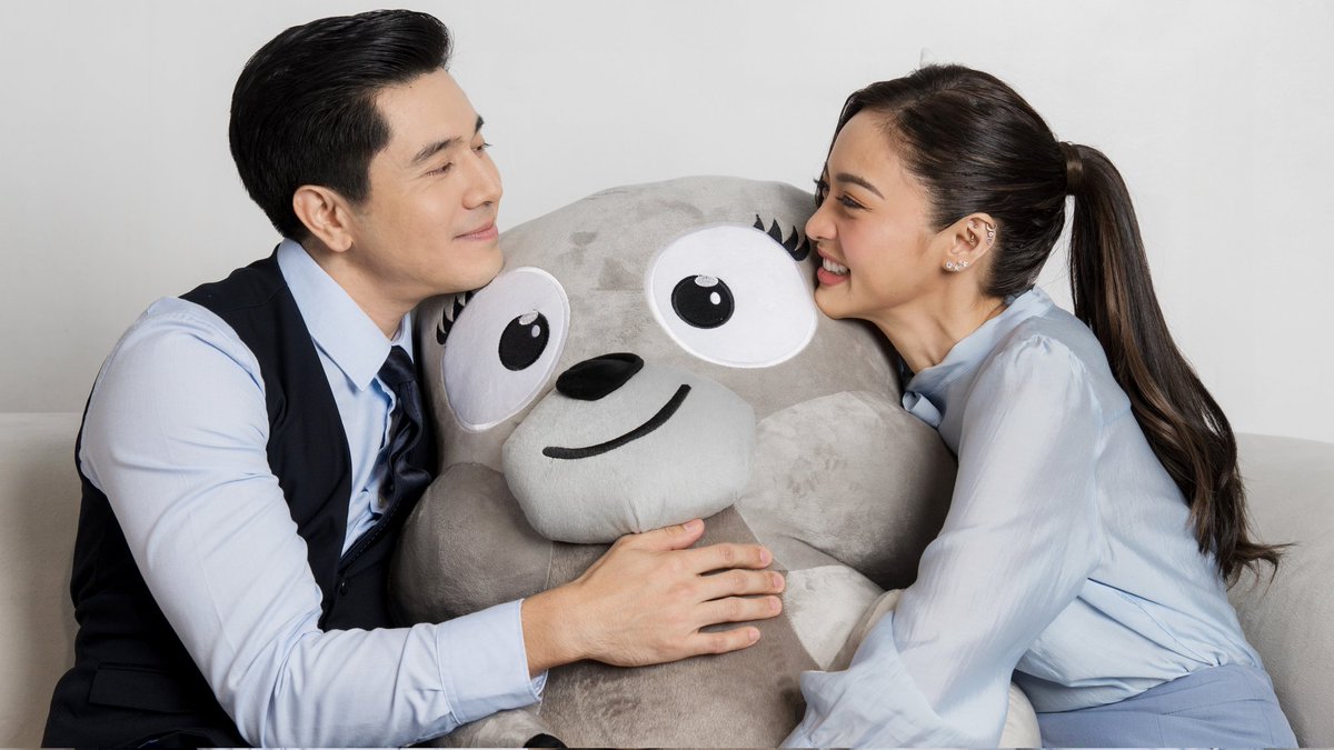 mspainteilyn's tweet photo. Thank youuuu po ulit BMC &amp; Sec. Kim, lagi-lagi!! Thank you Carabae! 💛

Laging tanong sa akin "paano mo kinakaya yung kilig?" Ayun nalearn ko lang po maging tulad ni carabae 😂 

@prinsesachinita @mepauloavelino https://t.co/cXjDjL9tiC