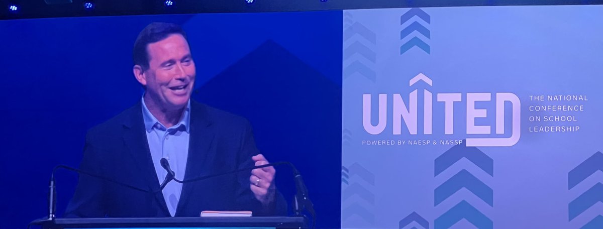 stephgage23's tweet photo. Opening keynote session at the United Conference with Jon Gordon. #PrincipalsUNITED @naesp @nassp https://t.co/SUCOWAimX0