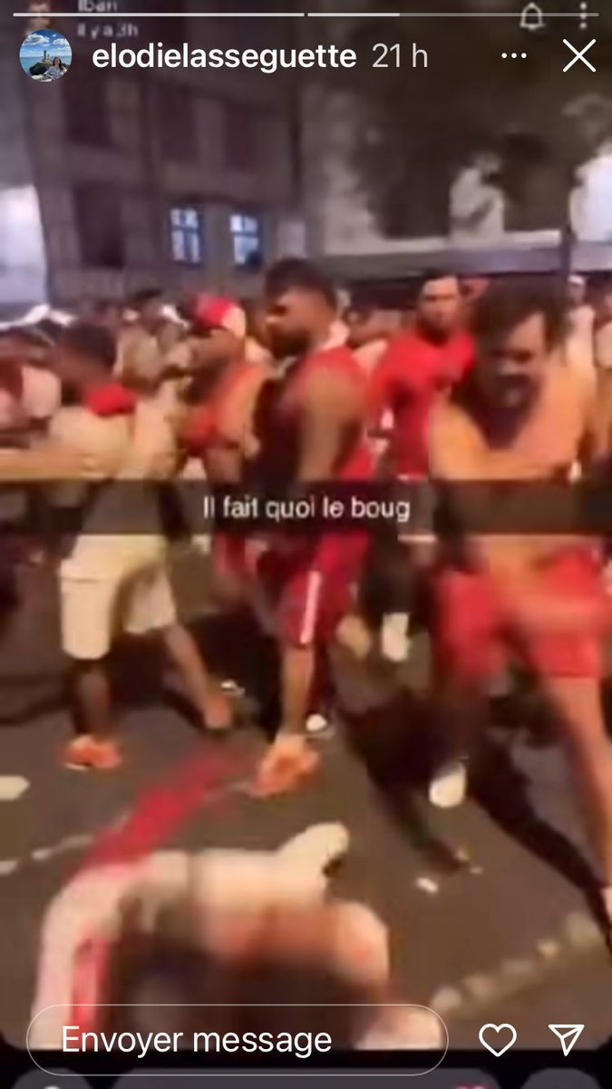 stanstfoy's tweet photo. Images floues mais si cet enculé vous dit un truc merci de le signaler à @assoboc ou @PoliceNationale il a frappé une jeune fille aux #fetesdebayonne24 et l’a blessée https://t.co/i7milPJ25H