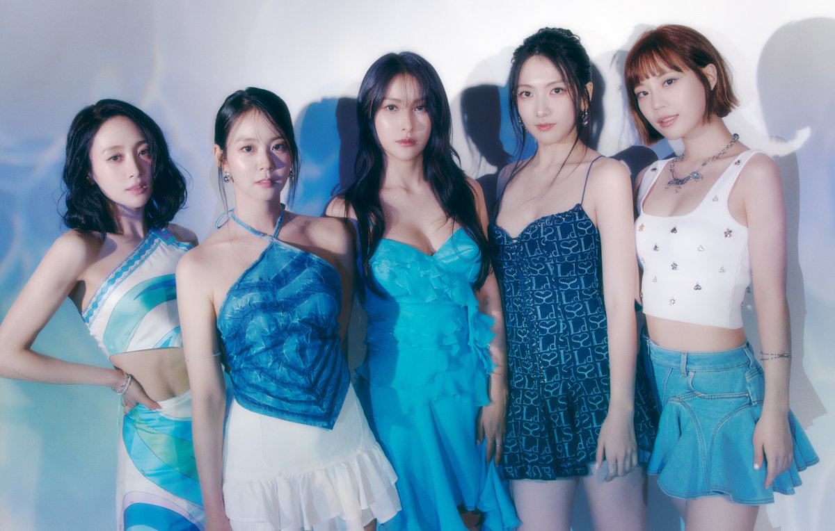 KARAOFFICIAL329's tweet photo. #KARA
Special Digital Single ‘𝐼 𝐷𝑜 𝐼 𝐷𝑜’
CONCEPT PHOTO #2 [𝐁𝐥𝐮𝐞 𝐖𝐚𝐯𝐞]

K͙⃰A͙⃰R͙⃰A͙⃰

2024.07.24 6PM(KST)

#카라 #KARA
#박규리 #한승연 #니콜 #강지영 #허영지  
#KARA_Comeback
#KARA_IDOIDO #I_DO_I_DO https://t.co/PfPPI8n7Zo