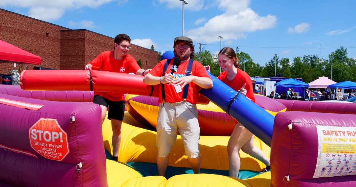 ReprtrPatHealey's tweet photo. Why are Jaina and Connor hitting me at the Gladiator bouncy castle during #TideFest? Find out tomorrow in our video story, sponsored by Nicole Gillis from Allstate Halifax Agency, and shot/edited by @mattdagley. #EastHants #ElmsdaleNS https://t.co/F3Hcwn0hLj