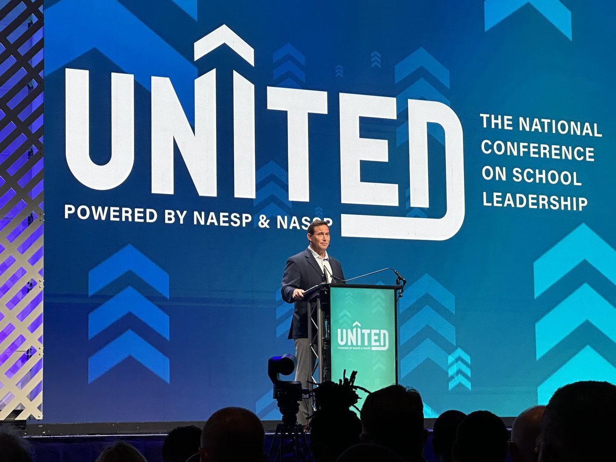 massp's tweet photo. Opening keynote @NASSP United @JonGordon11…”When things get tough people don’t give up because it’s hard, they give up because they are discouraged.” https://t.co/8ClcYtT76X
