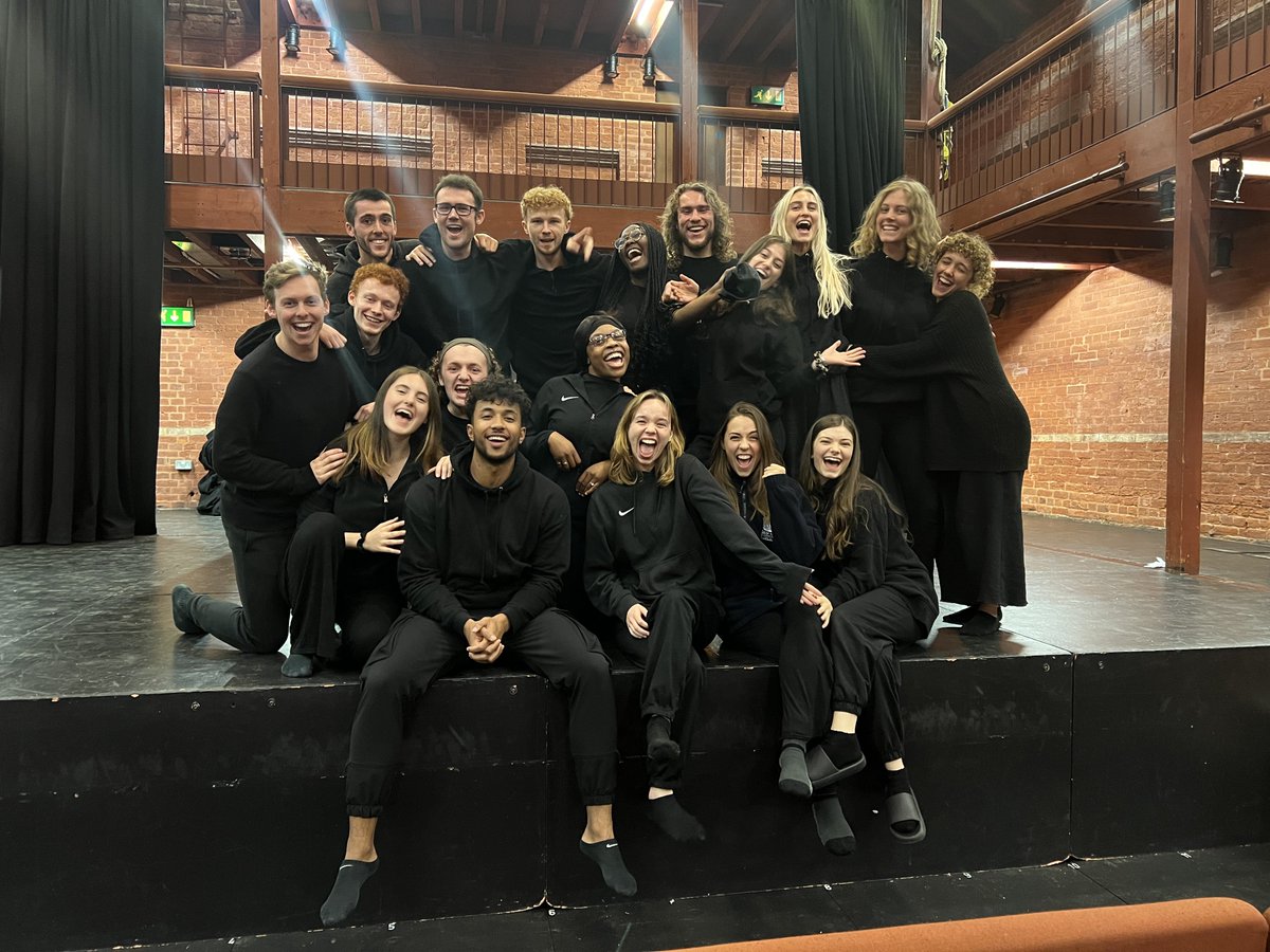 Huge congratulations to our 2024 Three Year Course graduates! It has been a joy to see you grow over the years. So excited to see what you get up to next! 🥳

#OSDgrad