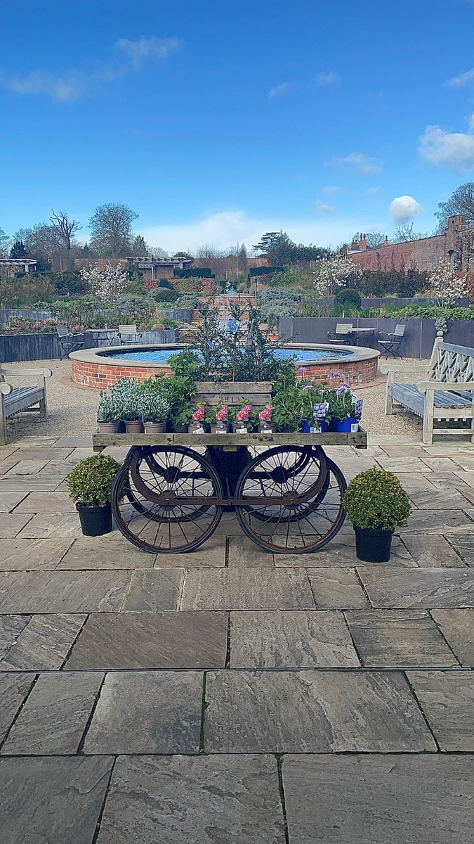 Flower Power Fairs tweet media