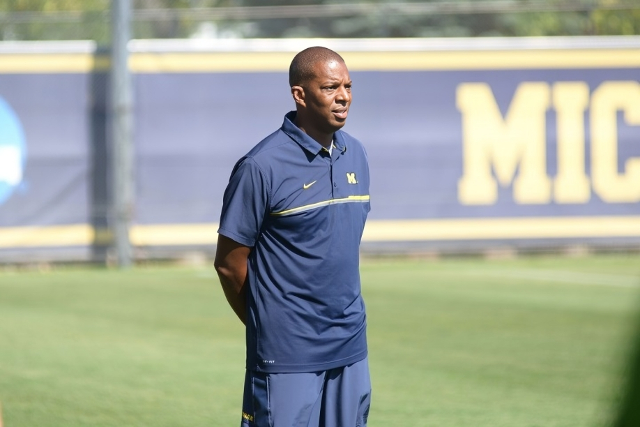 Internespo's tweet photo. ⭐️ Michigan Men’s Soccer

University of Michigan 🎓
📍 Ann Arbor, MI 
⚽️ @umichsoccer
👤 @chakadaley
🏟️ The UM Soccer Stadium (2,200)
🏆 2017 Regular Season Champion
⚡️ NCAA Division I · Big Ten

Team info: https://t.co/lzpEsd4ggJ

#ECNL #CollegeSoccer #GoBlue
