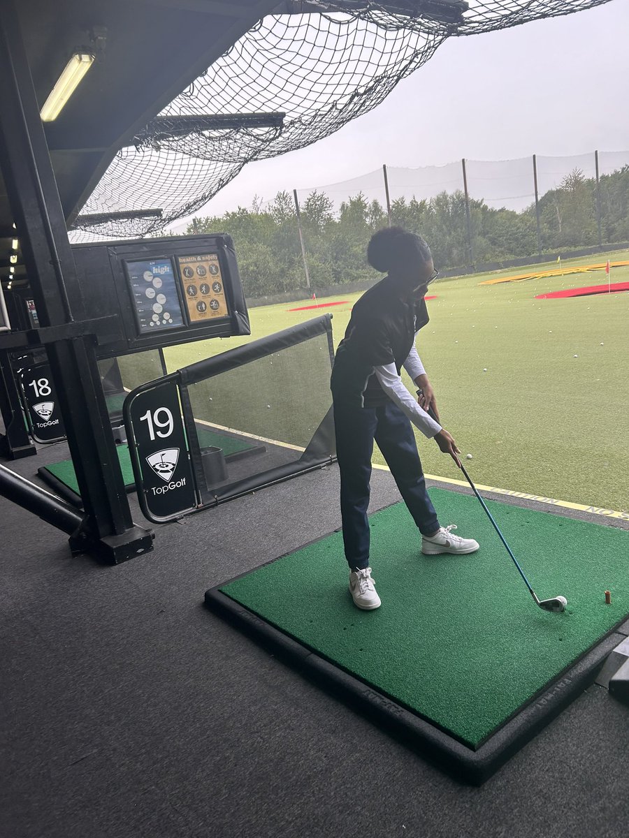 ghspeofficial's tweet photo. Our GCSE PE Y10 reward trip to top golf Watford today! https://t.co/MBK2EBEnLV