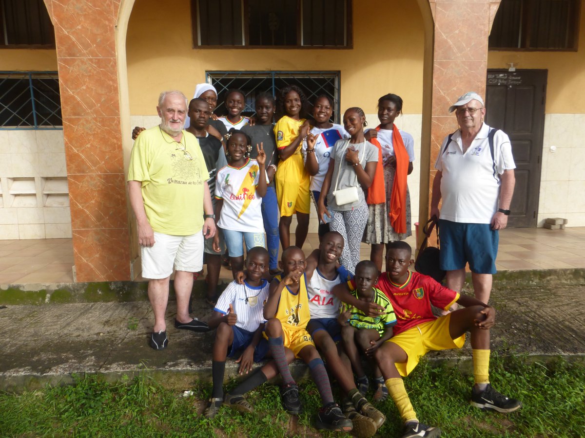 Fundació PROIDE (@fundacioproide) on Twitter photo El Gmà Josep Ignasi i el Gmà José Mari Ortiz (<a href="/Proyde_Proega/">Proyde-Proega</a> ) ja estan a Conakry per col·laborar en la renovació de l'aula d'informàtica del Centre de FP La Salle. El Gmà Josep Ignasi i el Gmà José Mari Ortiz (<a href="/Proyde_Proega/">Proyde-Proega</a> ) ja estan a Conakry per col·laborar en la renovació de l'aula d'informàtica del Centre de FP La Salle.