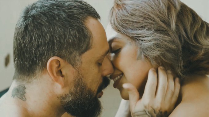 uma sequ&ecirc;ncia de afetos ❤️&zwj;🔥 https://t.co/pXFKtar1lS