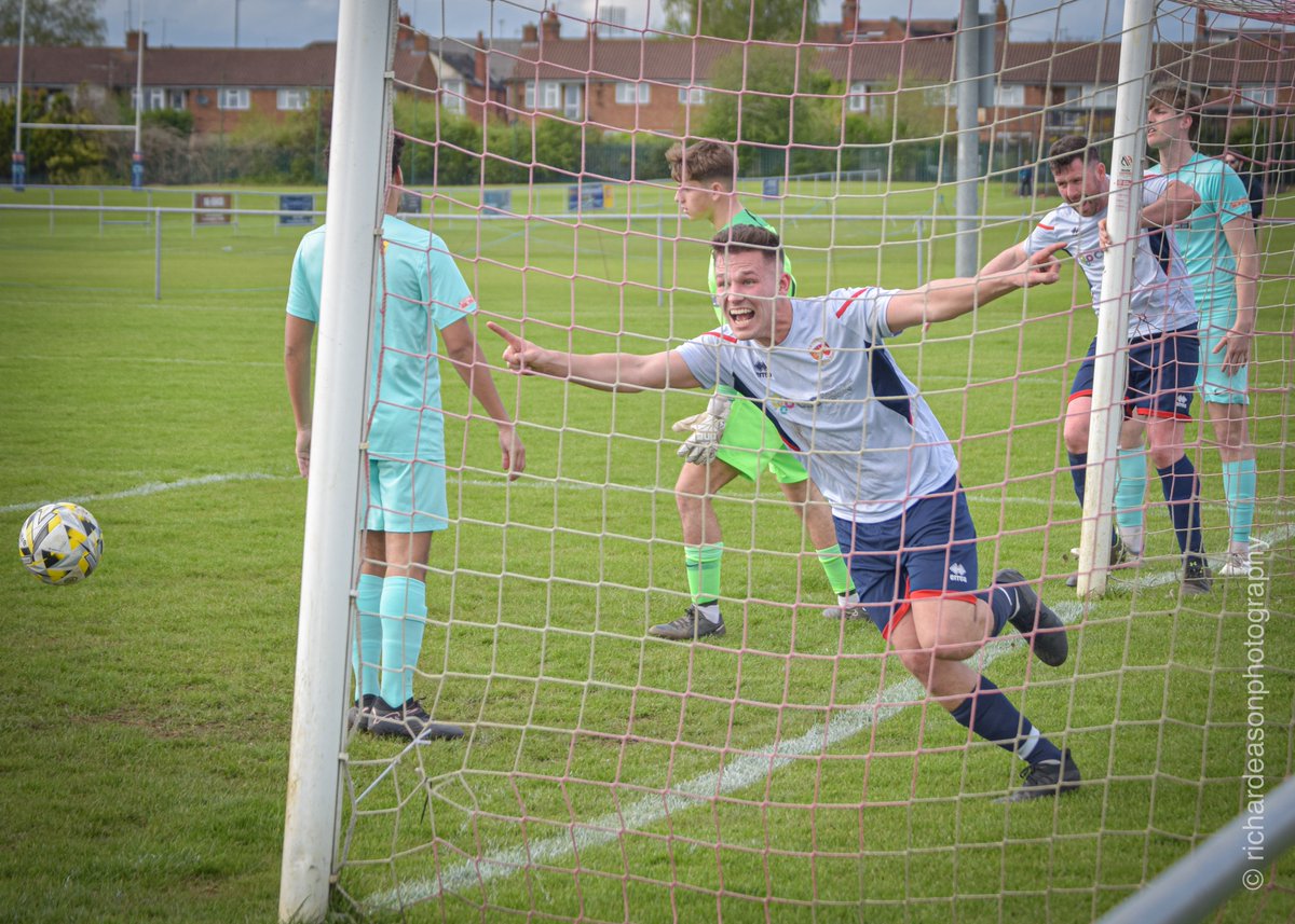 ONChenecksFC1's tweet photo. Ryan Coxhill, the scorer of THAT goal that won us the league, remains with us for the upcoming season!

#UpTheChens 

📸: @rje58photo https://t.co/uIQApoIdrZ