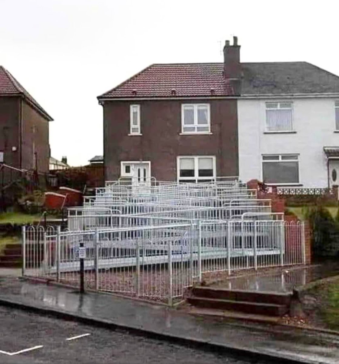 We’ve seen this ramp installation…they should have trusted Terry Lifts 🤣