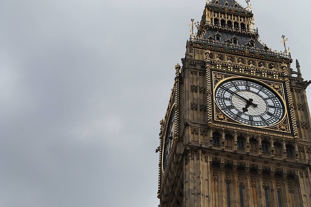 dolanaccounts's tweet photo. The new government is being urged to keep the momentum going after the latest ONS data revealed that GDP grew by 0.4% during May. To read this article visit https://t.co/OHxAiz2W76 on Dolan Accountancy. https://t.co/hRiFlZsWKW