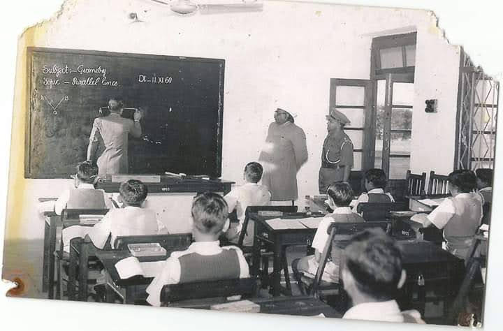Happy Founder's Day to all UPSAINIANS.
Dr. Sampurnanand, the then Chief Minister of Uttar Pradesh, on 15 July 1960 inaugurated the first Sainik School of India in #lucknow 
#SainikSchoolLucknow