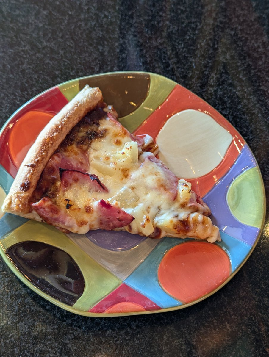 Need a fast lunch? We got it! 
Lunch Slices this week:
Mon 07/15/24 - Hawaiian 
Tue 07/16 - Big Dipper
Wed 17 - Chicken Bacon Ranch 
Thu 18 - Veggie Deluxe 
Fri 19 - Cream &amp; Crimson 
Also Cheese, Pepperoni, and Sausage. 11 am - 1 pm, Mon - Fri. Carry out only. North &amp; South.