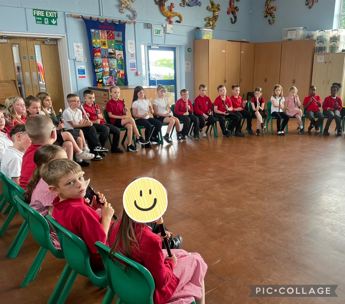 In this picture, the children are all warming up ready for their recorder performance. Thank you to all the parents who attended. I hope you enjoyed it! 
Also a big thank you goes to Mr Kinmans for leading the show and for teaching the children this term!