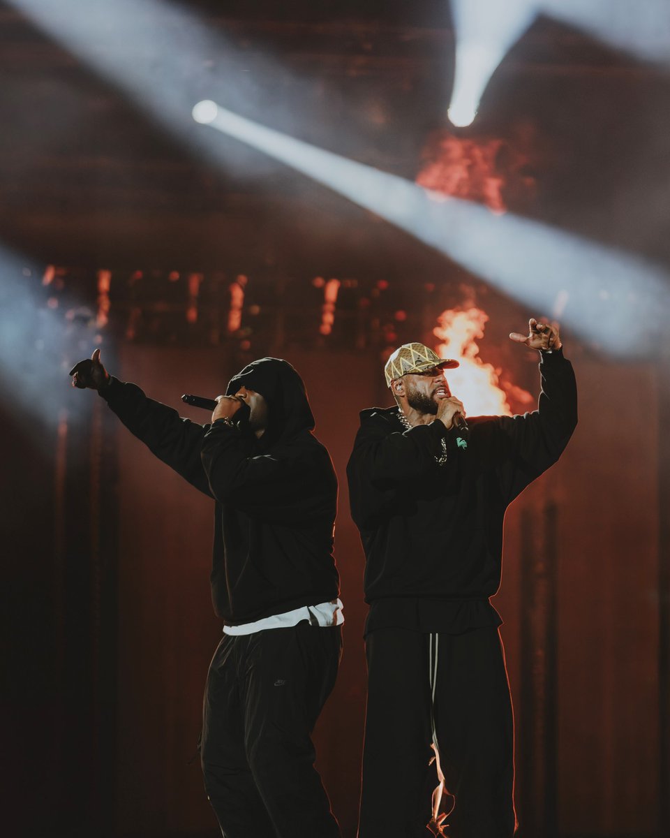 adeleboterf's tweet photo. @booba au festival @LESARDENTES 🏴‍☠️ https://t.co/E0nKxiVCvS