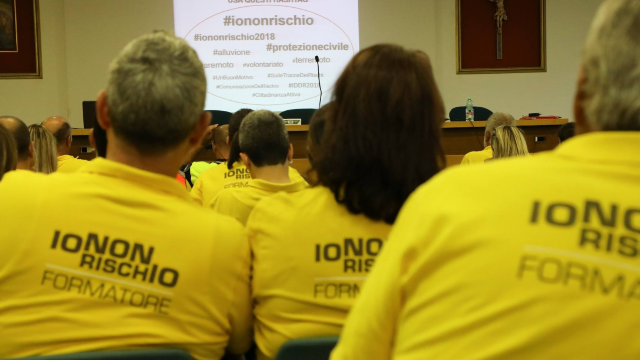 giornaleprociv's tweet photo. #Iononrischio, al via le #selezioni dei nuovi #formatori
➡️https://t.co/qnLCdojYVV
#volontariato #protezionecivile 
@iononrischio https://t.co/8fM2sU9CK8
